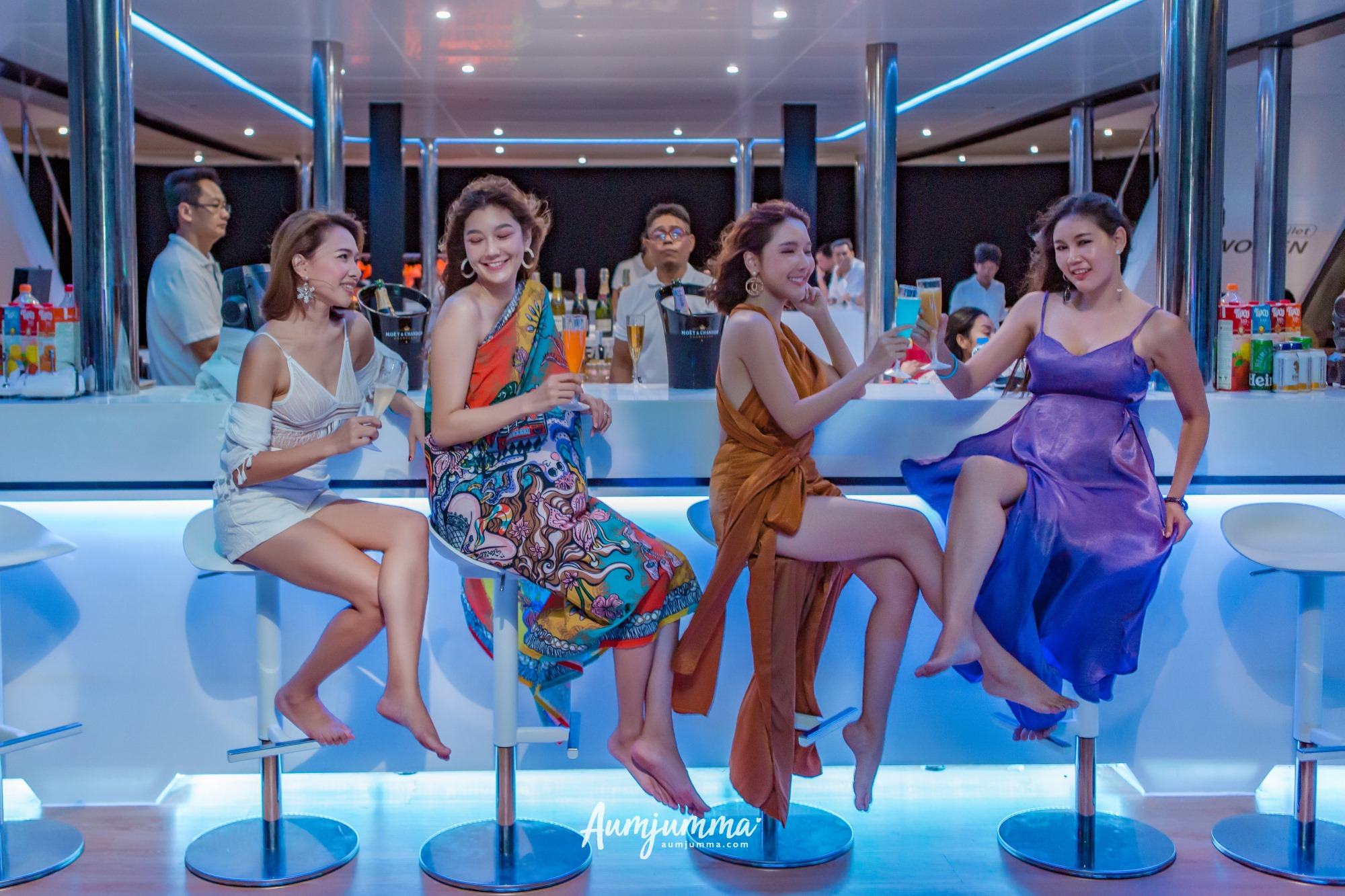 Luxury Boat to James Bond Islands with Lunch and Sunset Dinner