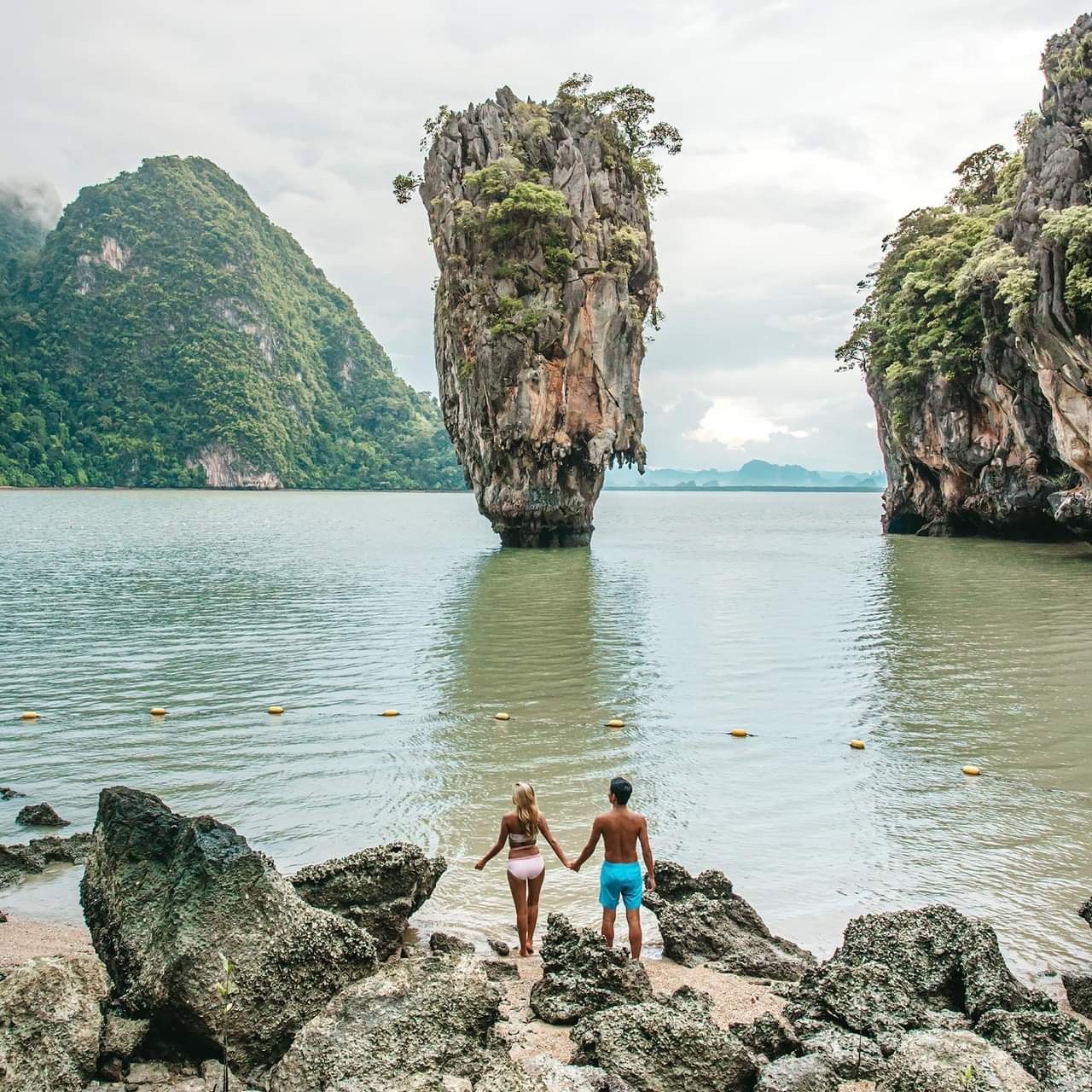 Luxury Boat to James Bond Islands with Lunch and Sunset Dinner