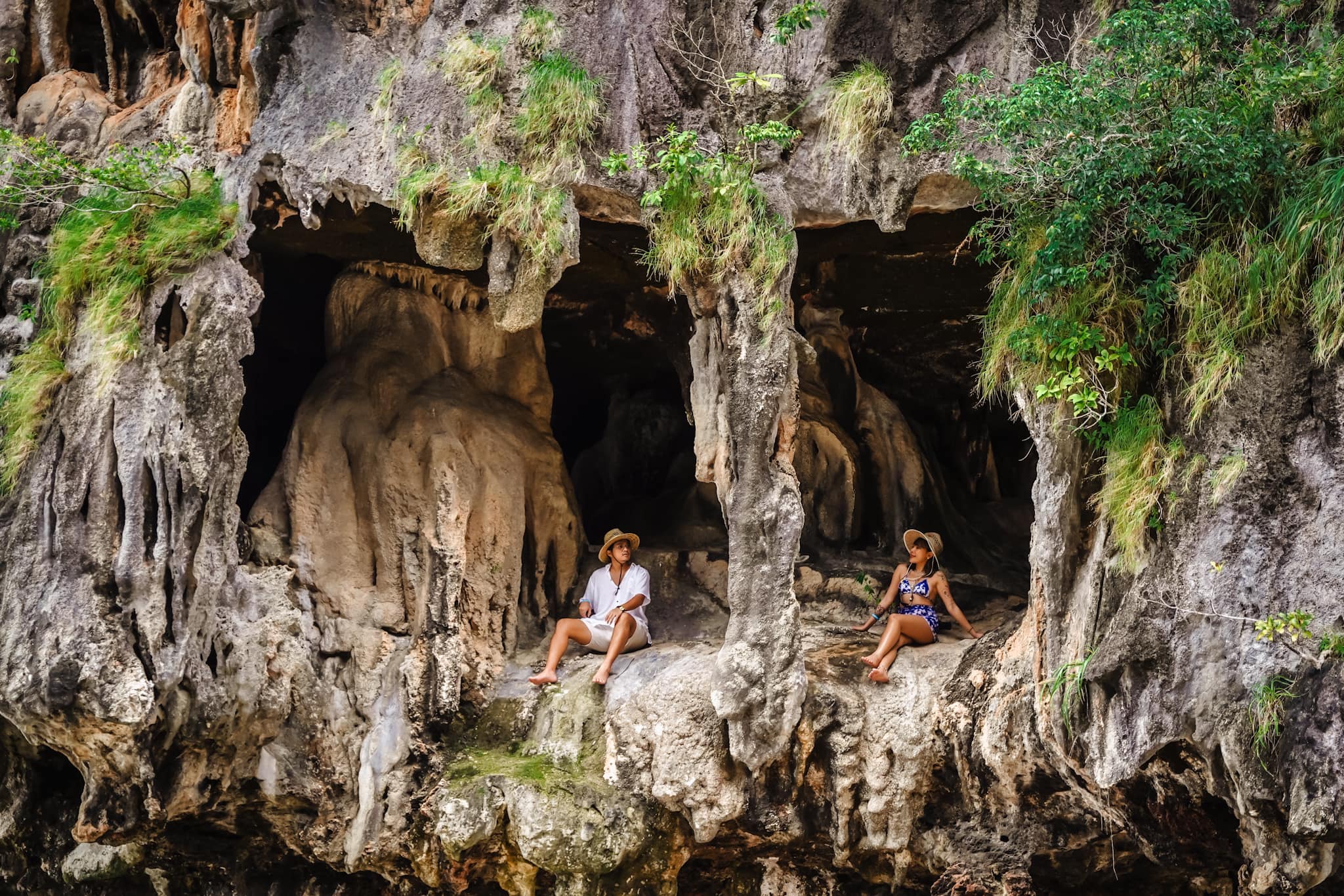 Luxury Boat to James Bond Islands with Lunch and Sunset Dinner