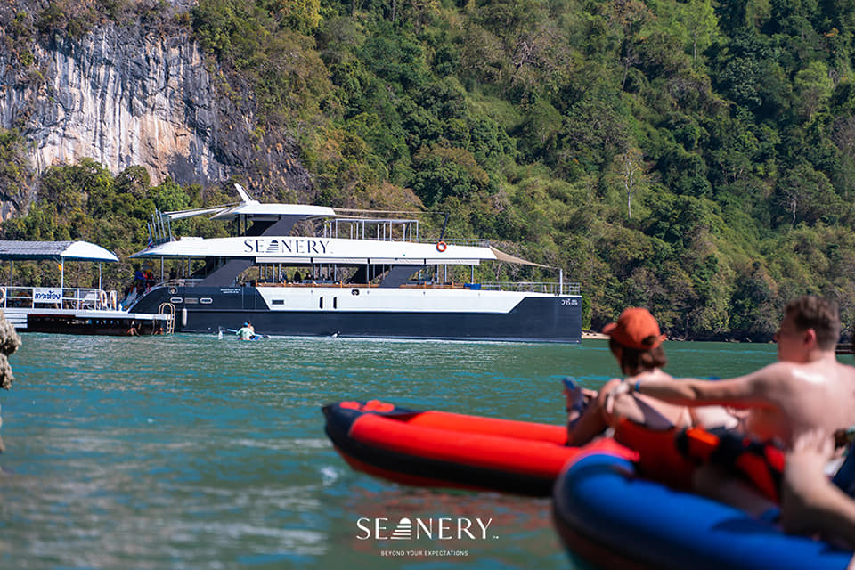Luxury Boat to James Bond Islands with Lunch and Sunset Dinner