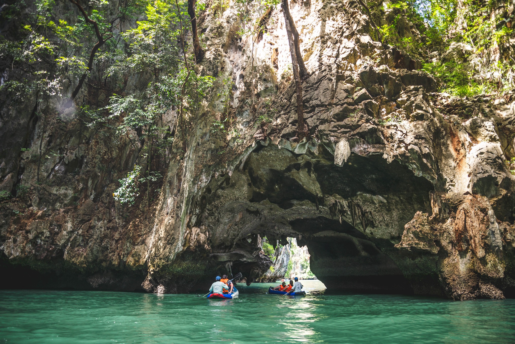 Luxury Boat to James Bond Islands with Lunch and Sunset Dinner