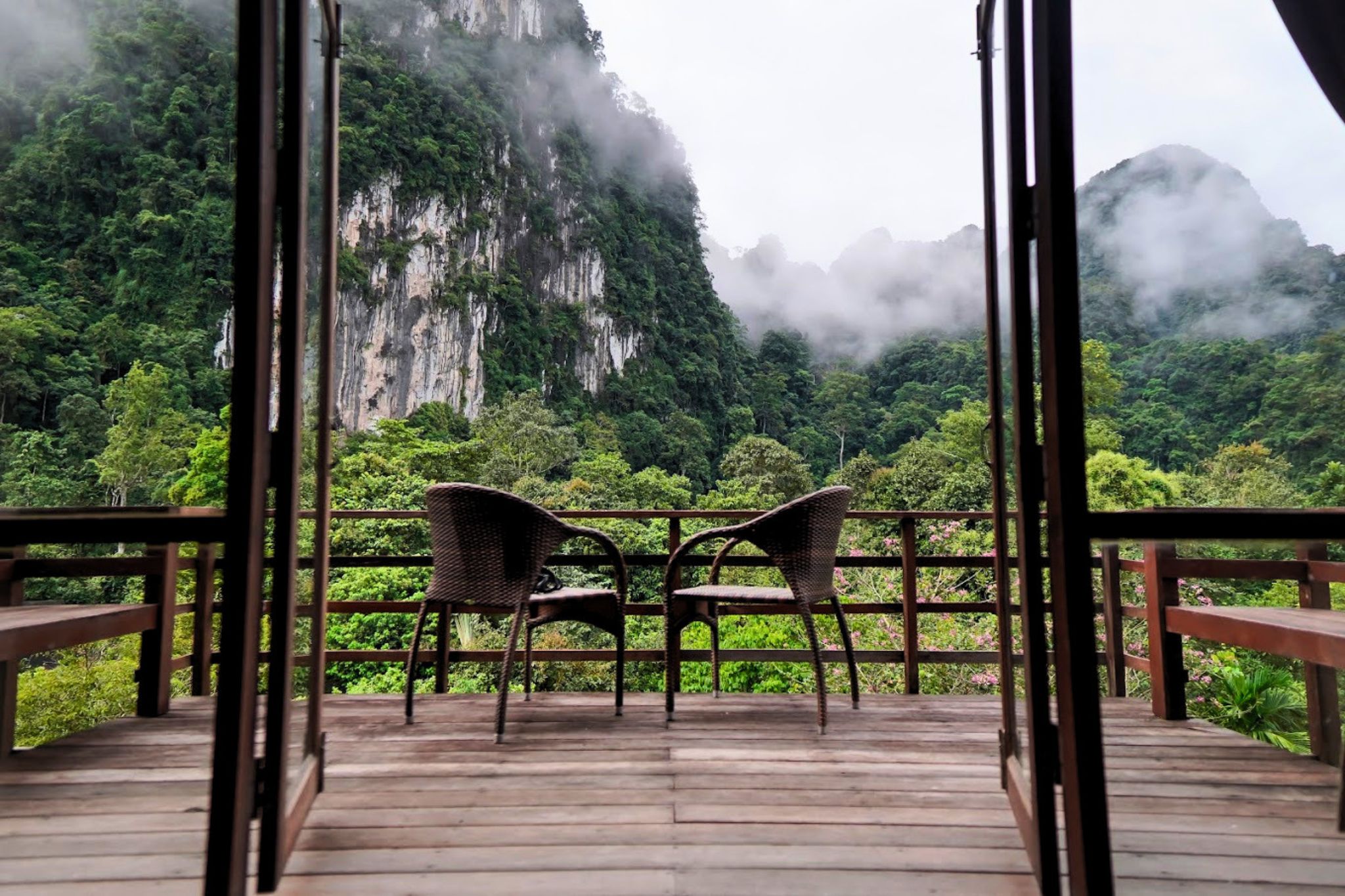 Mega 3 - Overnight Khao Sok & Cheow Lan Lake Journey