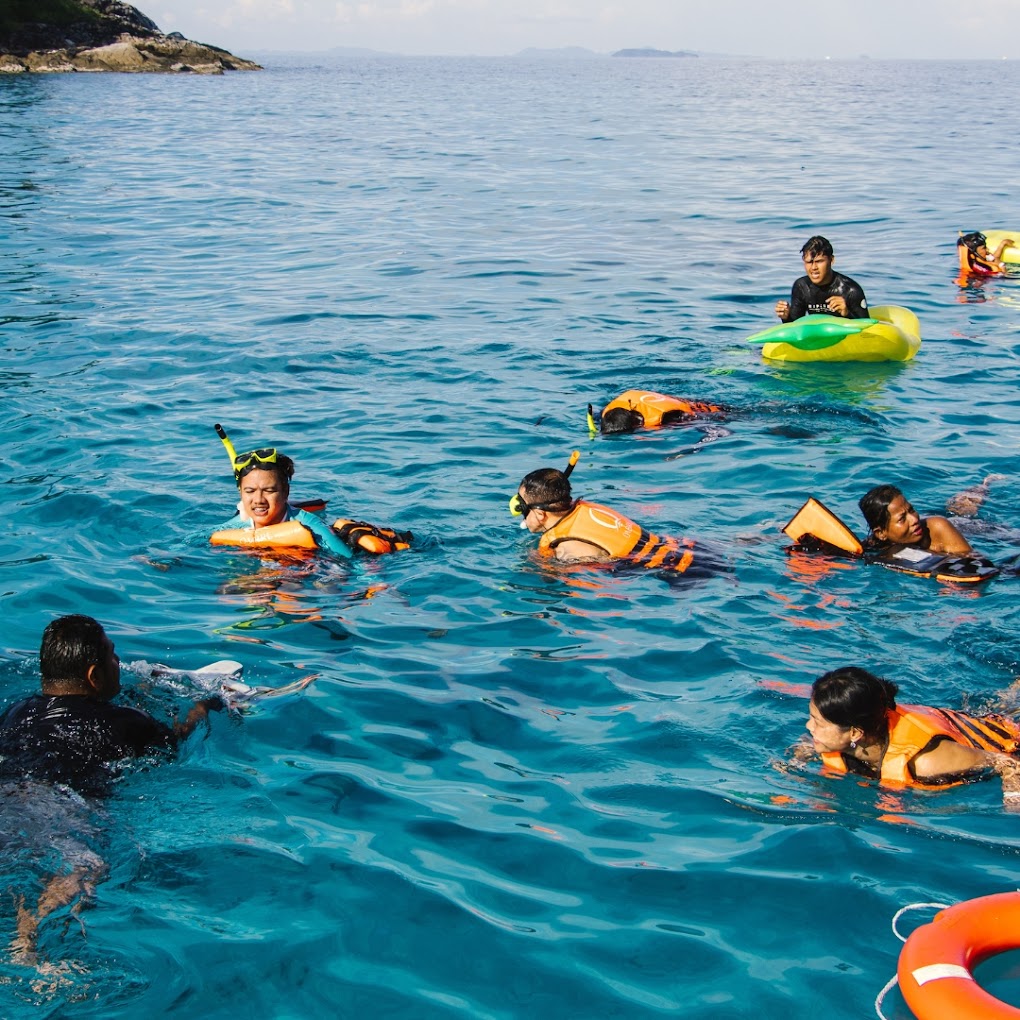 Ombre - Racha & Coral Island
