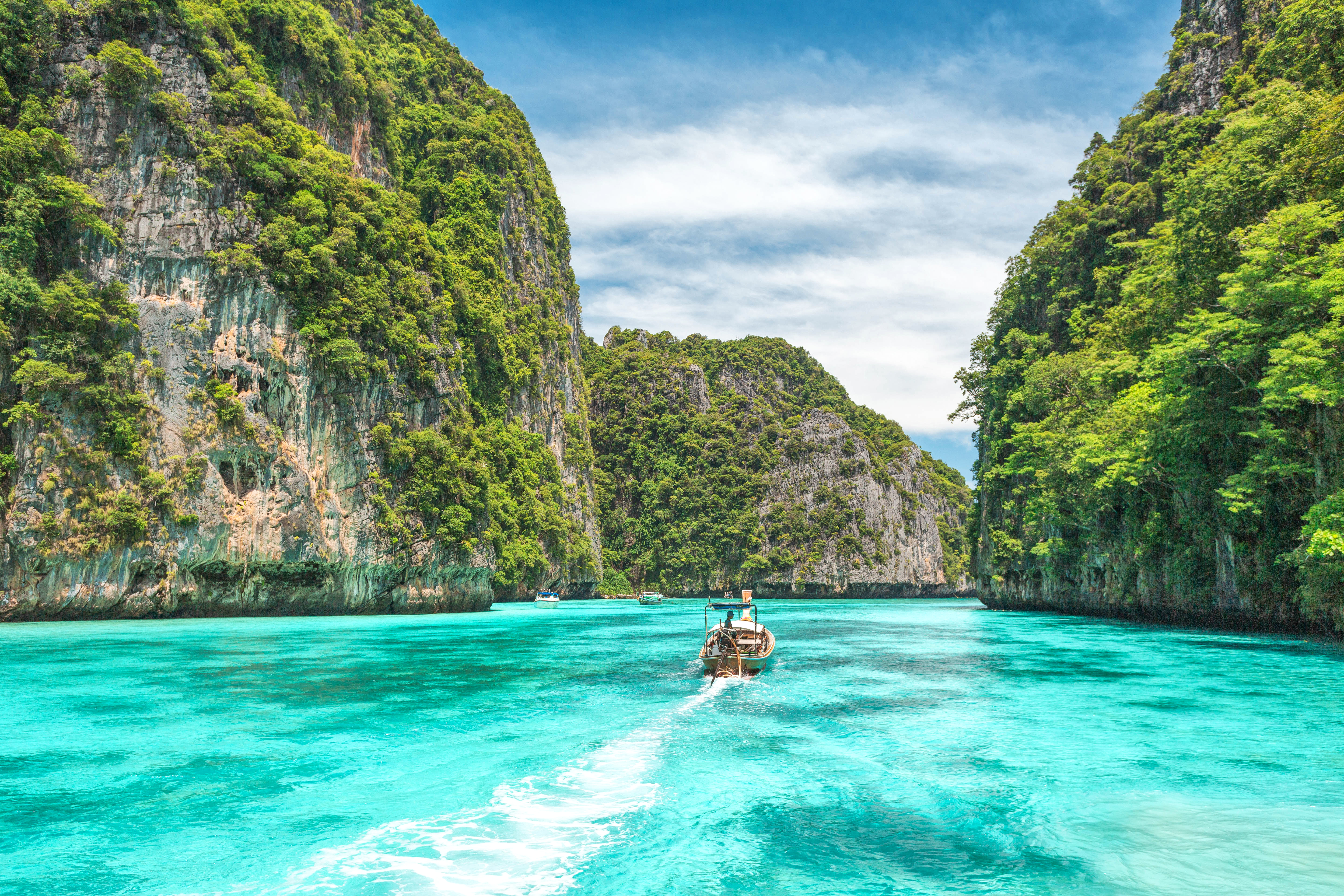Phi Phi & Bamboo Island By Catamaran - ASP